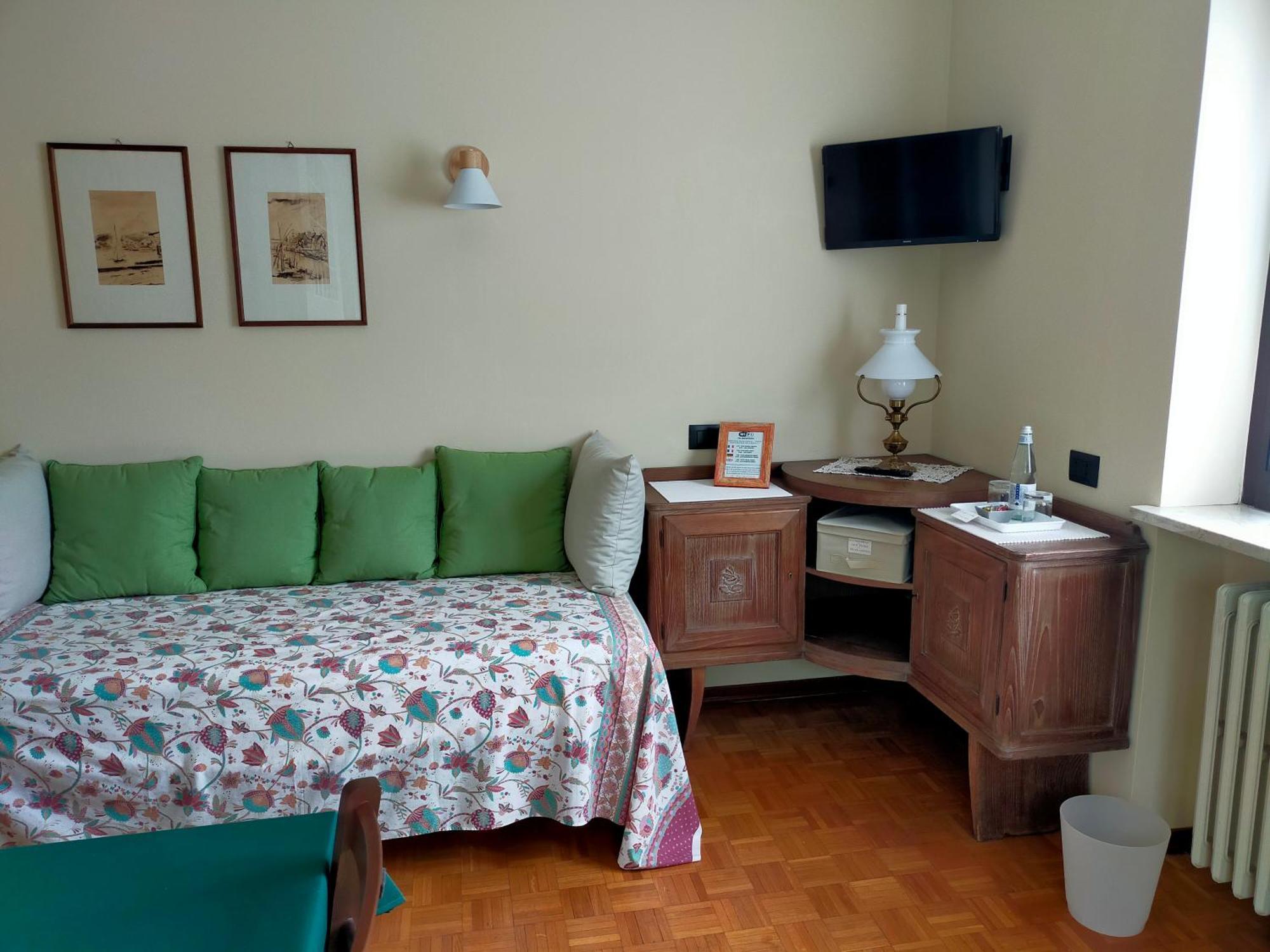 La Via Del Sole Bed & Breakfast Susa Exterior photo